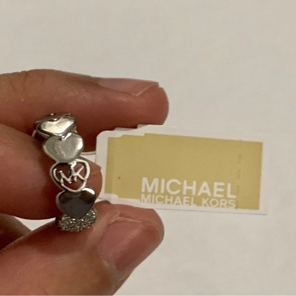 Michael Kors Silver-Tone Heart Eternity Ring Band Size 7 - Picture 9 of 13